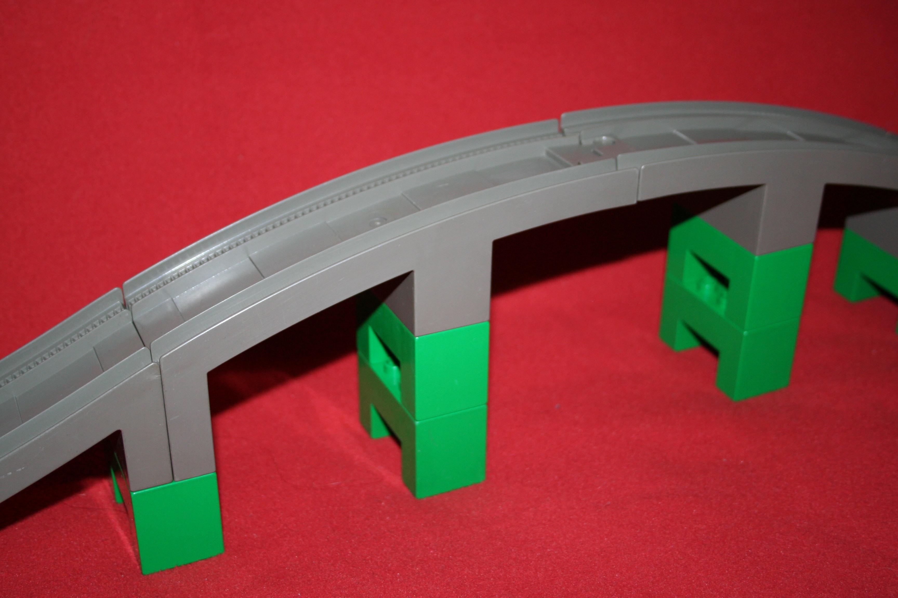 LEGO® Duplo Eisenbahn 4 Brückenelemente Brücke rote Brückenpfeiler 