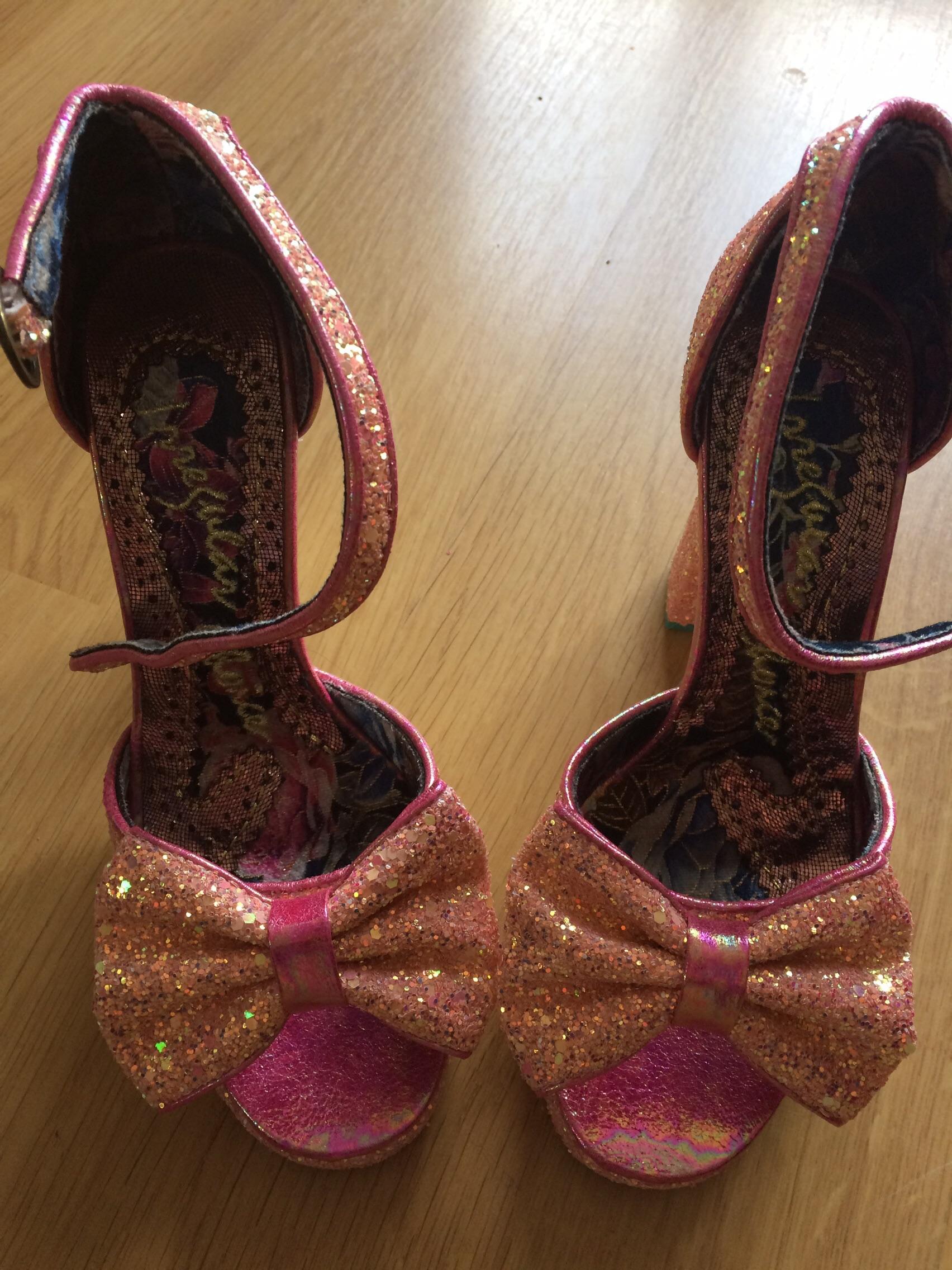 Irregular Choice 'Spinning Top' B Gold ballerina Shoes Kids Girls Black