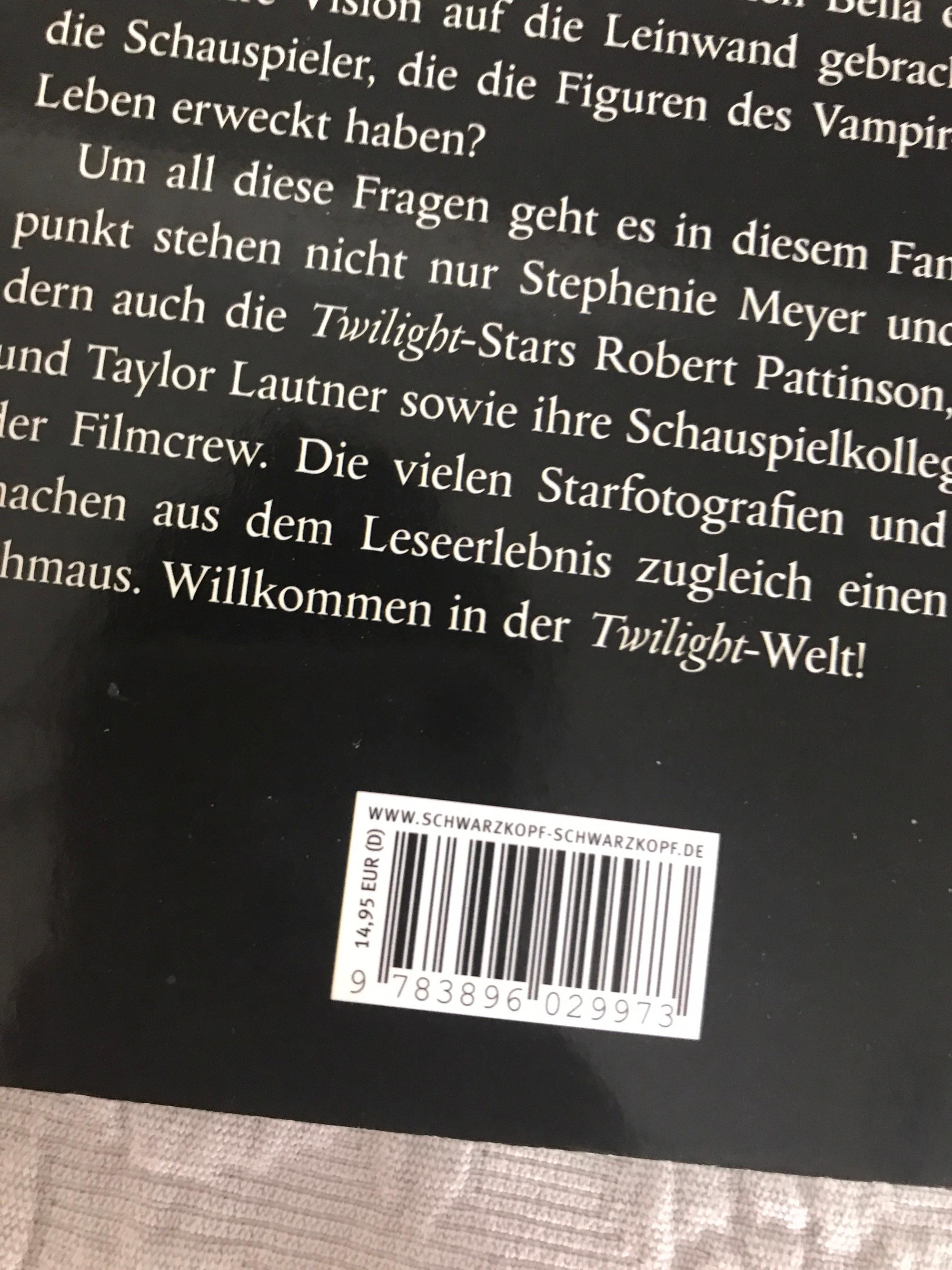 Twilight - großes Fanbuch - zum Beißen schön in 68163 Mannheim für 8,90 € zum Verkauf | Shpock DE