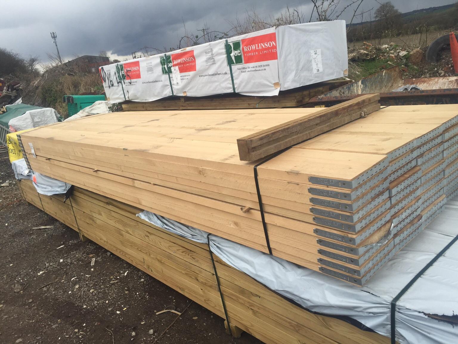 SUSSEX NEW BANDED 13FT SCAFFOLD BOARDS £11 ALL IN 