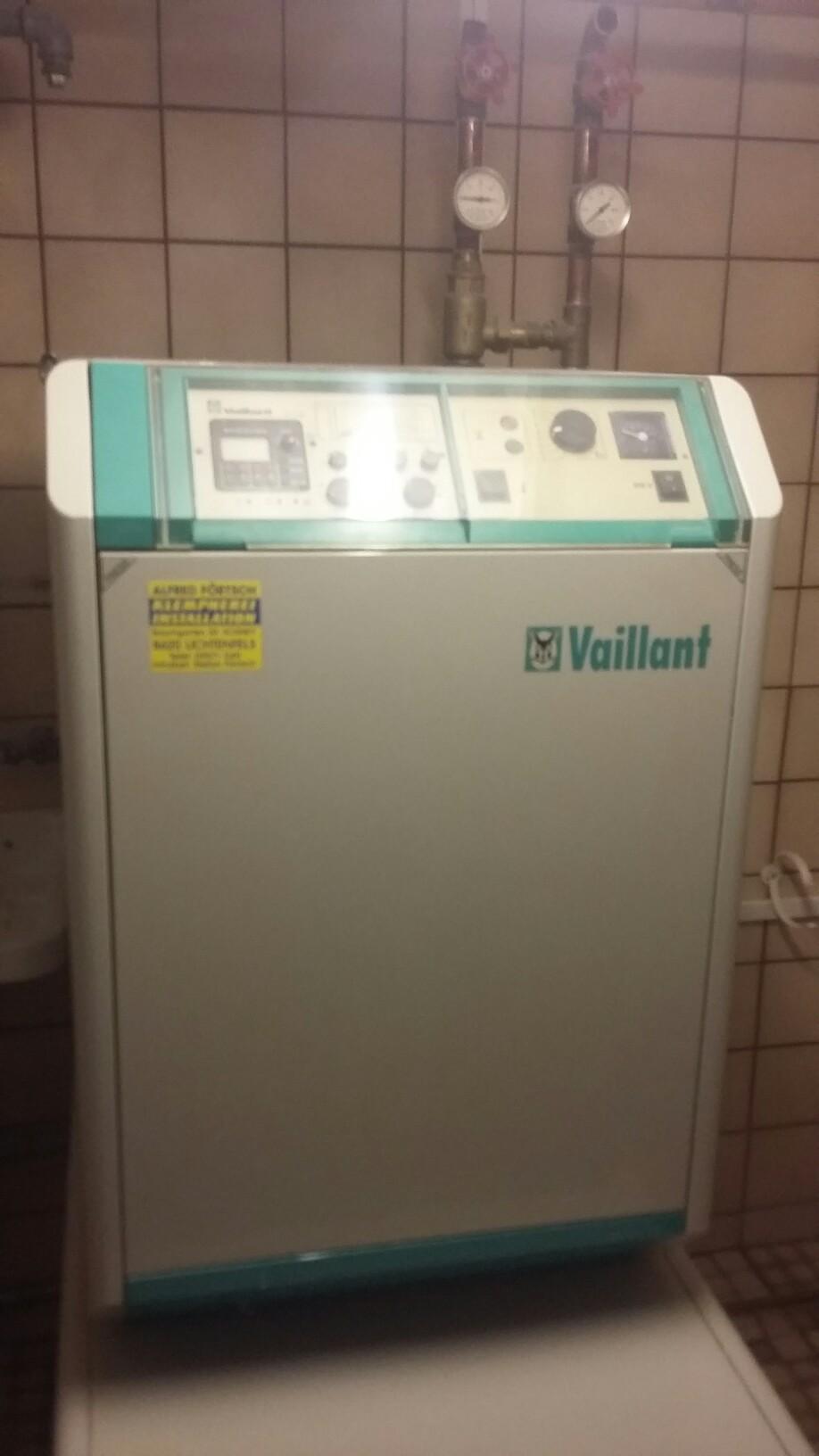 Vaillant Gasheizung und Warmwasserspeicher in 96231 Bad Staffelstein f 252 r 400 00 zum Verkauf 