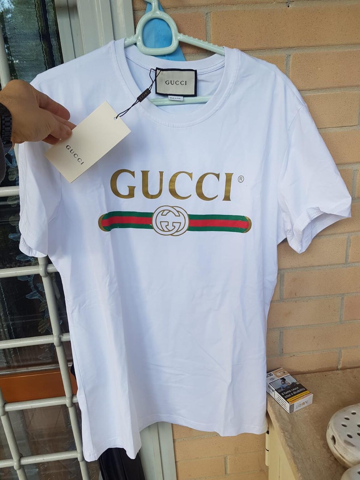 T Shirt Gucci bianca con logo rosso verde in 00135 Roma for €30.00 for