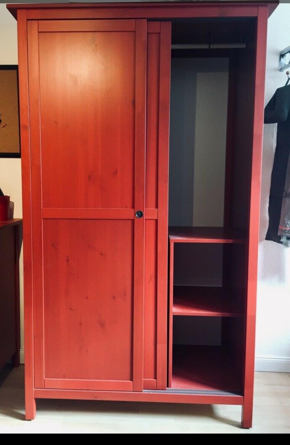 Ikea Hemnes Kleiderschrank, rot in 13 Feldkirch für 13,13 € zum