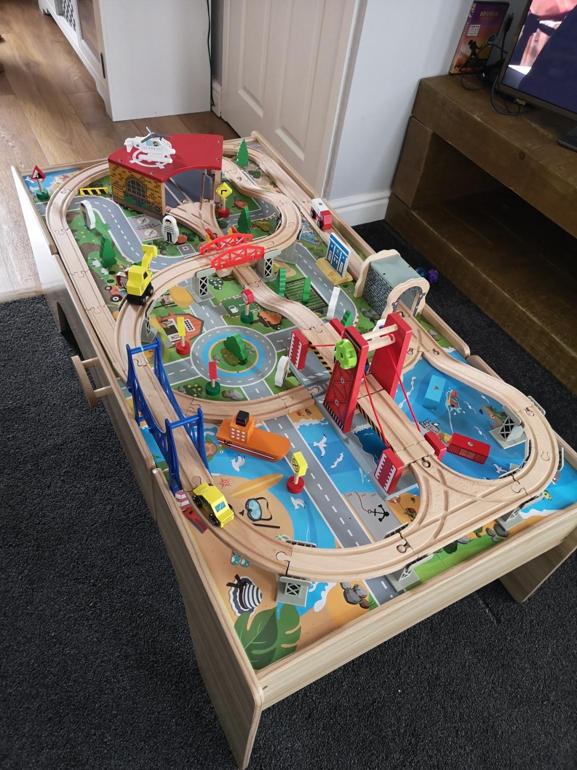 Squirrel Play 100-Piece Wooden Train Set Table Toy Kids Bridge Playset Car New 