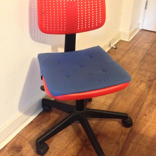 Ikea Alrik Red Swivel Chair In E1, Red Swivel Chair Ikea