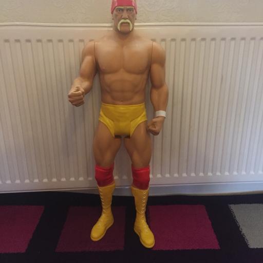 WWE Giant Size 31 Hulk Hogan Figure