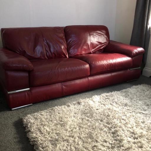 Wine Colour Leather Sofa In Sw4 London, Red Wine On Brown Leather Sofa