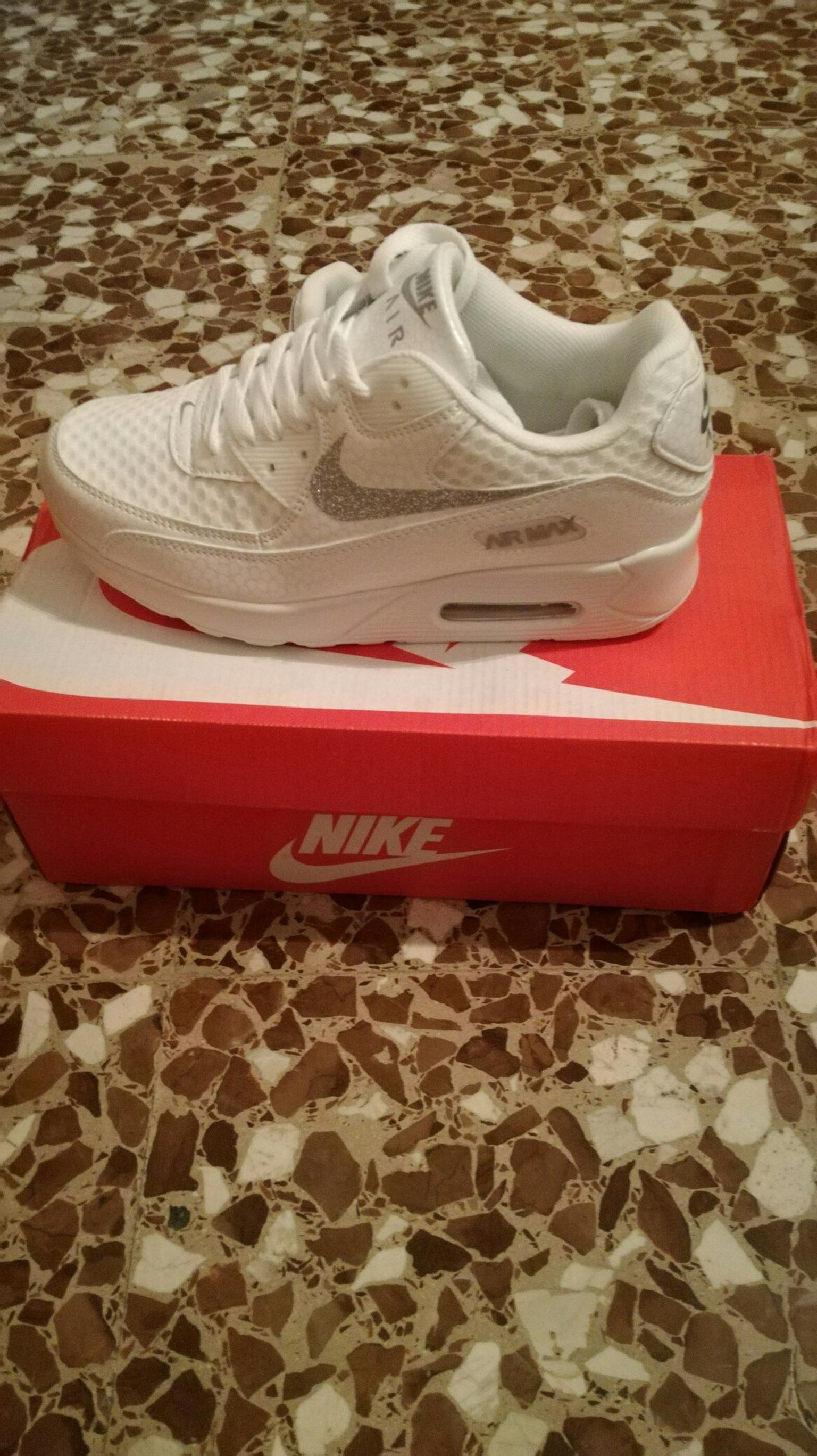 Air max donna in 20660 Rezzano for €35.00 for sale | Shpock عيون القطط