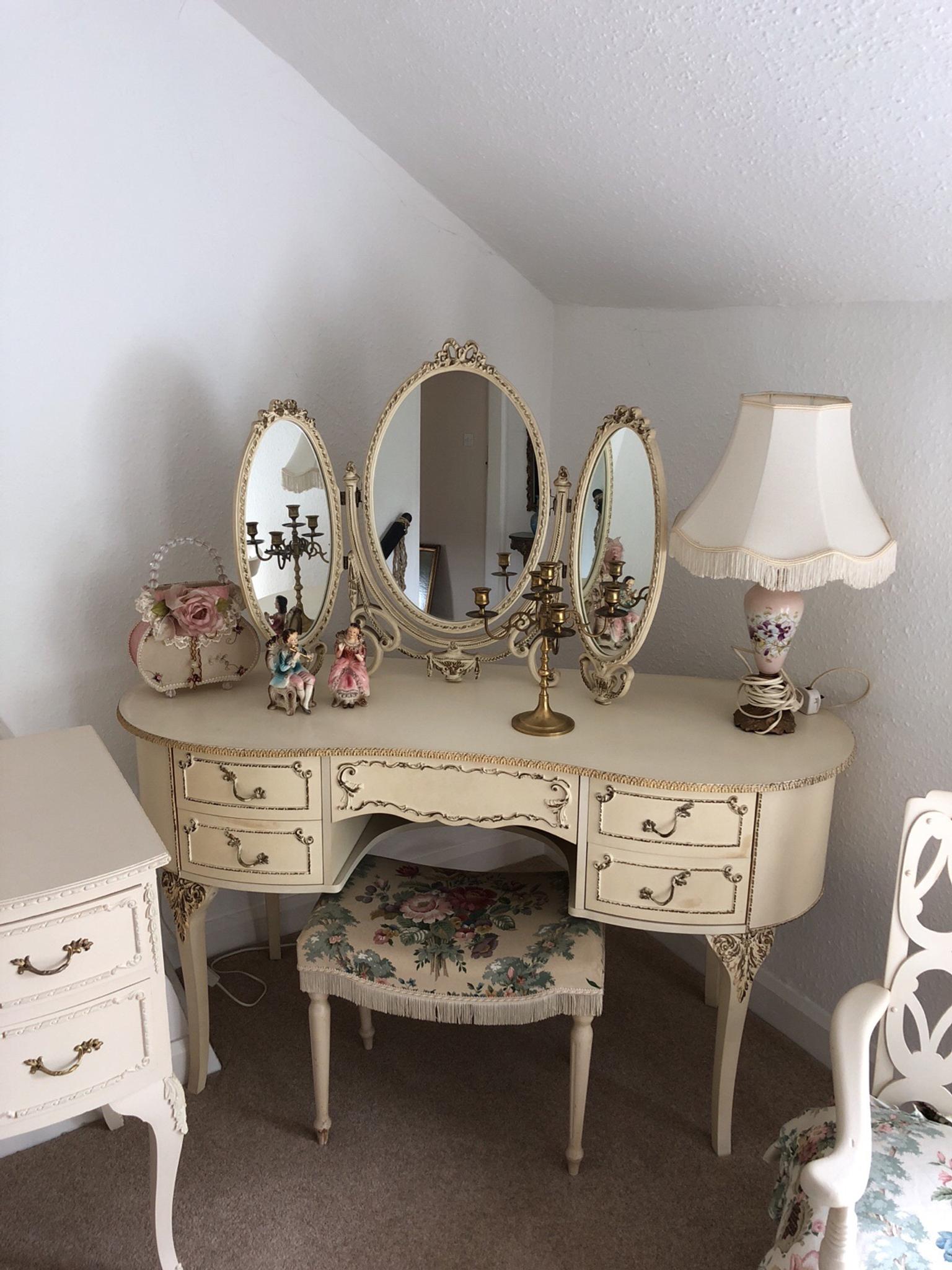 French Style Antique Dressing Table In, French Vanity Table