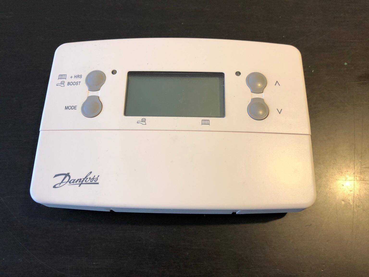 Danfoss TP9000MA-Si 7 Day Programmable Room Thermostat TP9000 087N789200