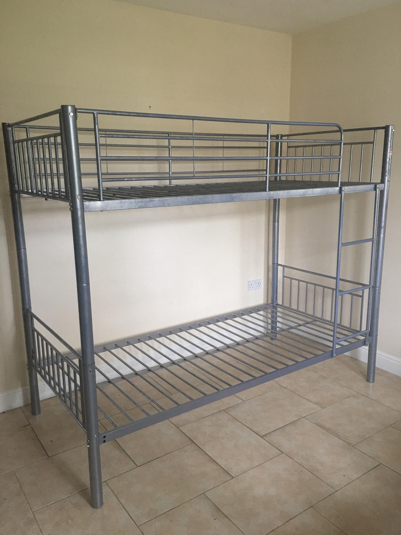 Grey Metal Framed Bunk Beds In Ch1, Metal Frame Bunk Beds