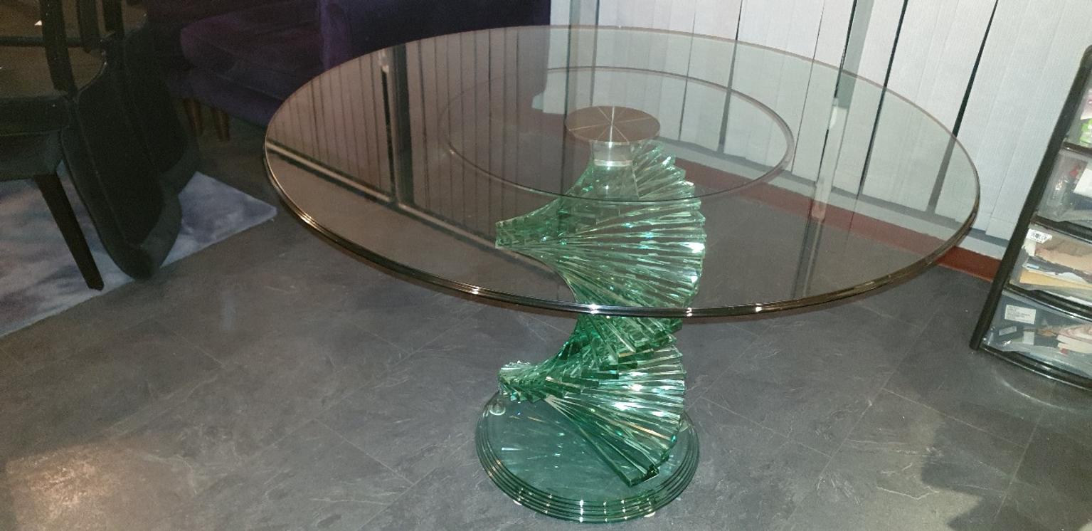 Glass Spiral Dining Table In Sl1 Slough, Furniture Village Round Glass Coffee Table