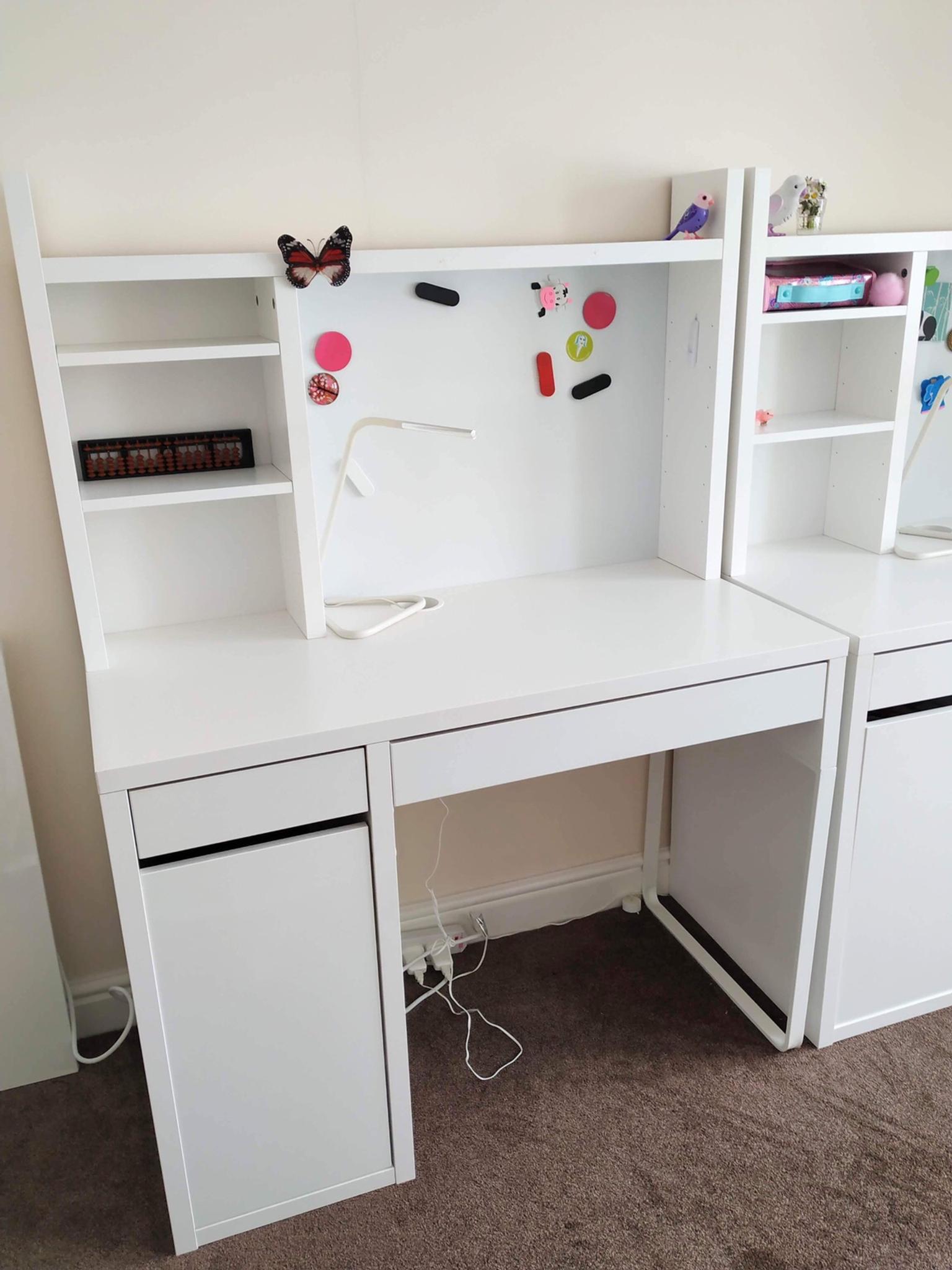 IKEA children study desk in HA20 Hillingdon für 20,20 £ zum Verkauf ...