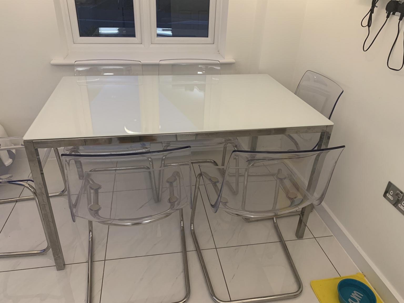 Ikea Torsby Glass Table in WA28 Burtonwood für £ 28,28 zum Verkauf