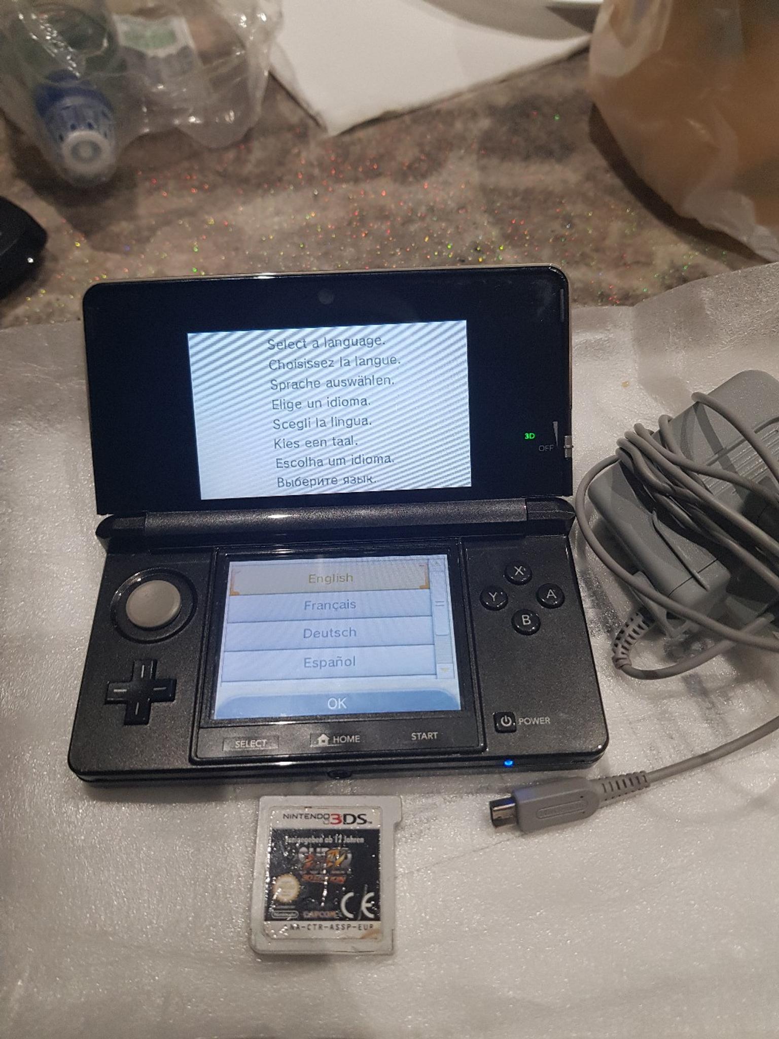 Nintendo 30DS Console with Street Fighter Game in WF30 Kirklees for