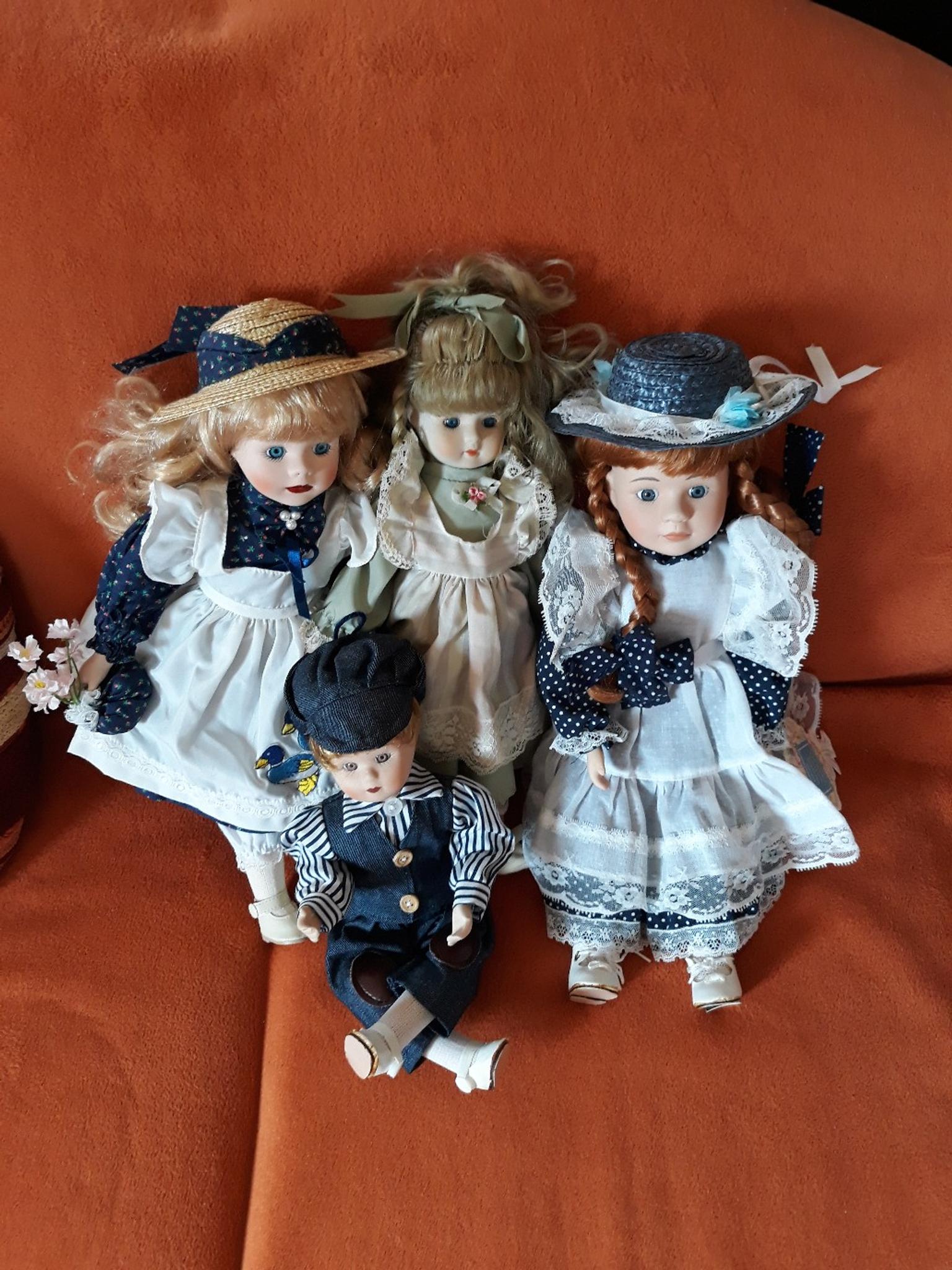 Porzelanpuppen Mädchen je ca.40 cm groß Preis für 1 Puppe Porto für 1 Puppe   